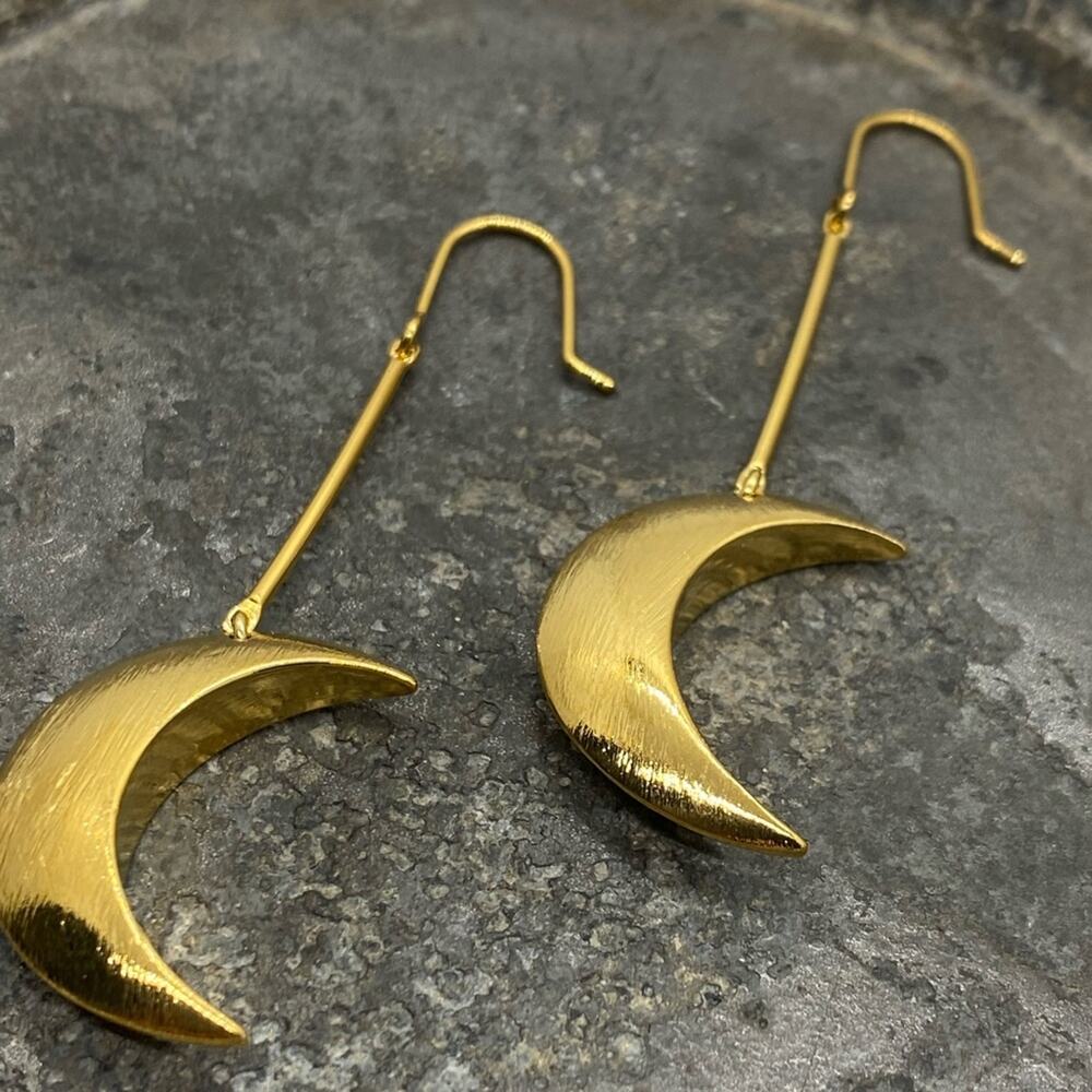 NEW Simple Nights Crescent Moon Dangle Earrings - Picture 5 of 9
